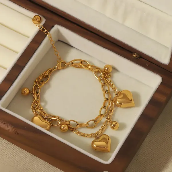 Gold_Heart_Charm_Bracelets_For_Women